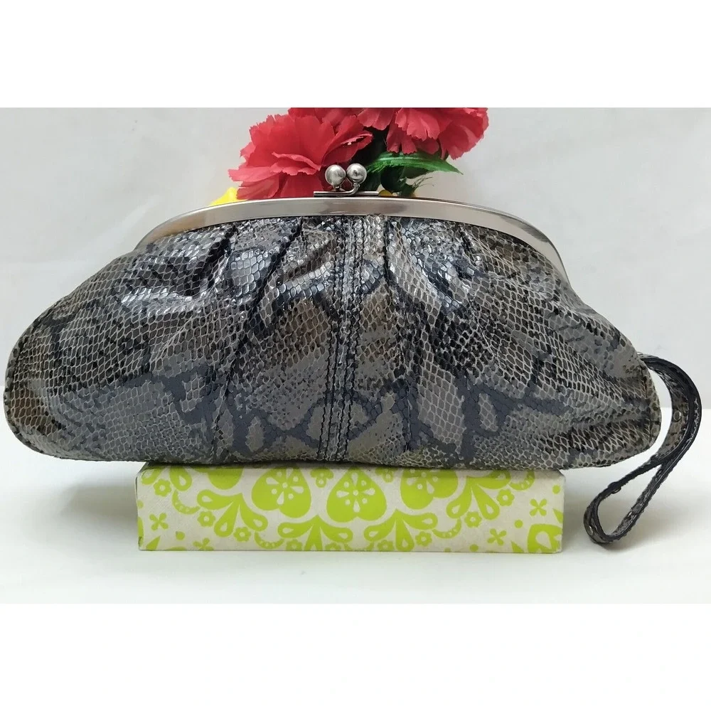 Kenneth Cole Reaction Gray Leather Snakeskin Embossed Kisslock Framed Clutch